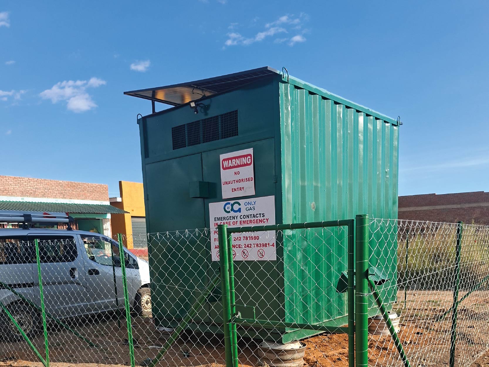 Heavy-duty geysers for hotel commercial setup