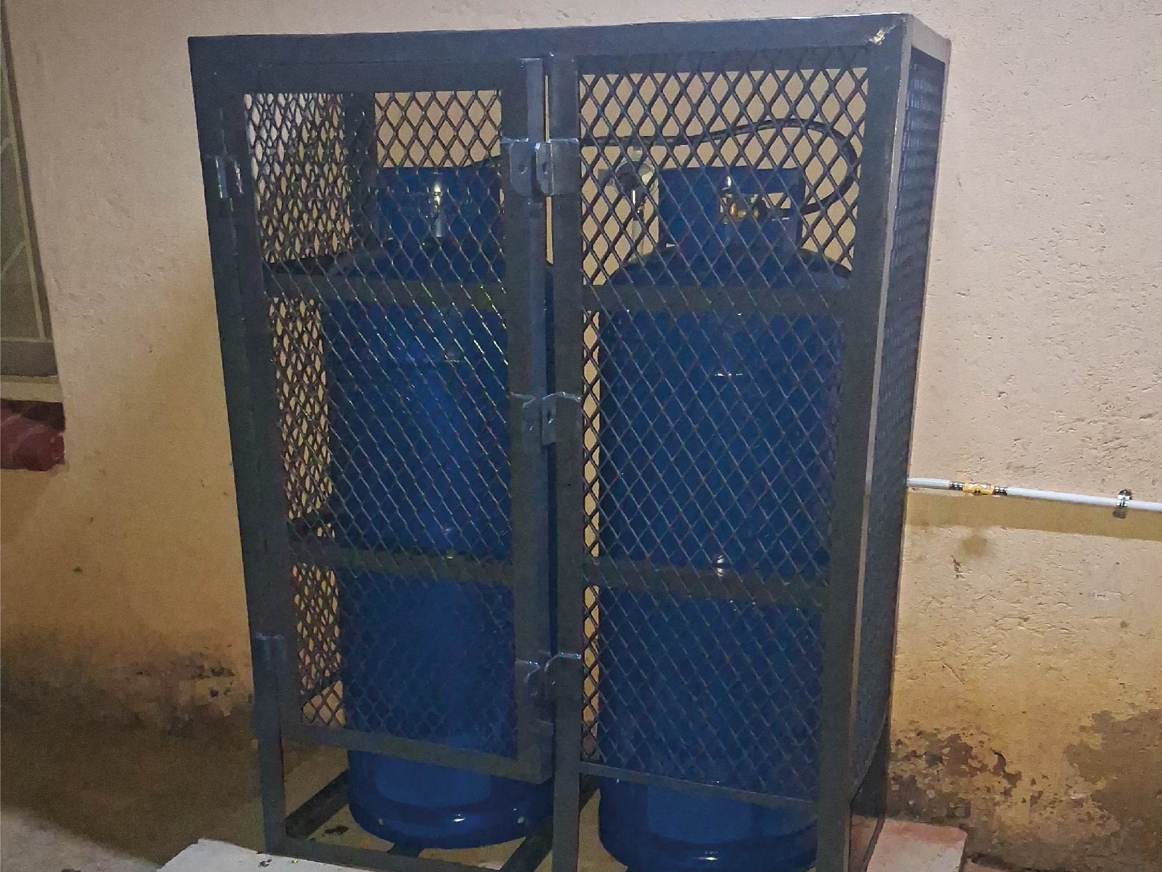 Professional gas line fitting Harare home